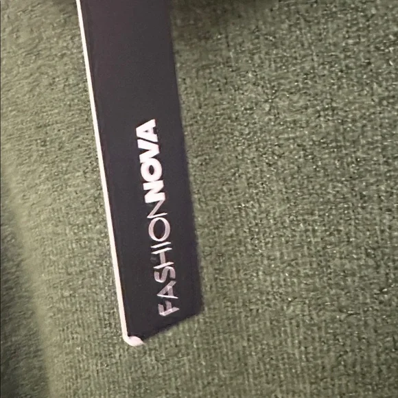 Fashion‎ Nova NWT Size 2X Green Cowl Neck Sweater Oversized Soft Cozy Holiday - Picture 2 of 4